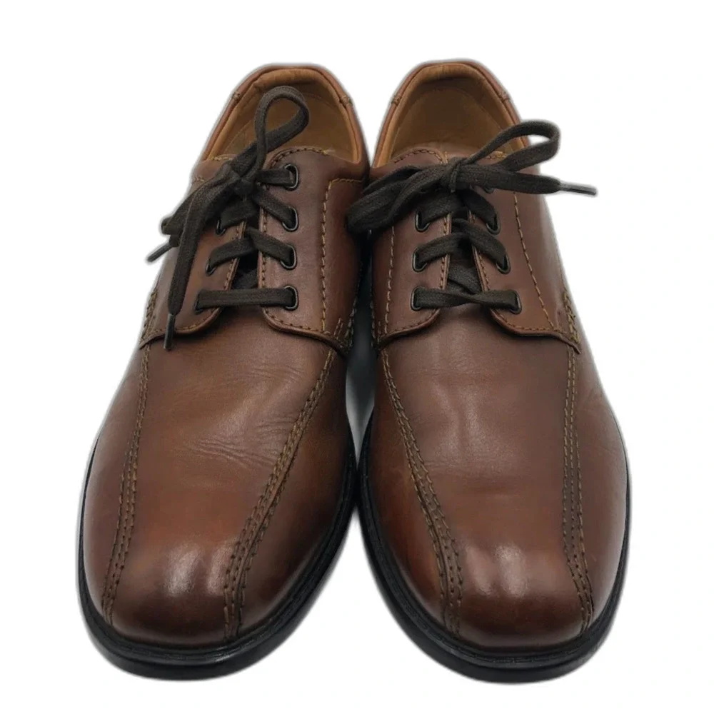 Clarks Men's Brown Leather Size 12M Lace Up Business Casual Comfort Oxfords